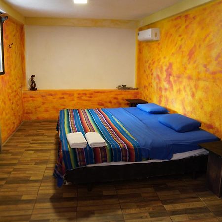 Galapagos Morning Glory Hostel Puerto Ayora  Exterior photo