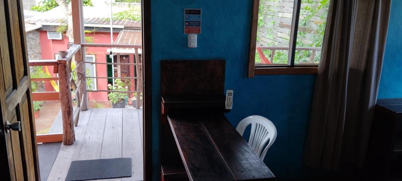 Galapagos Morning Glory Hostel Puerto Ayora  Exterior photo