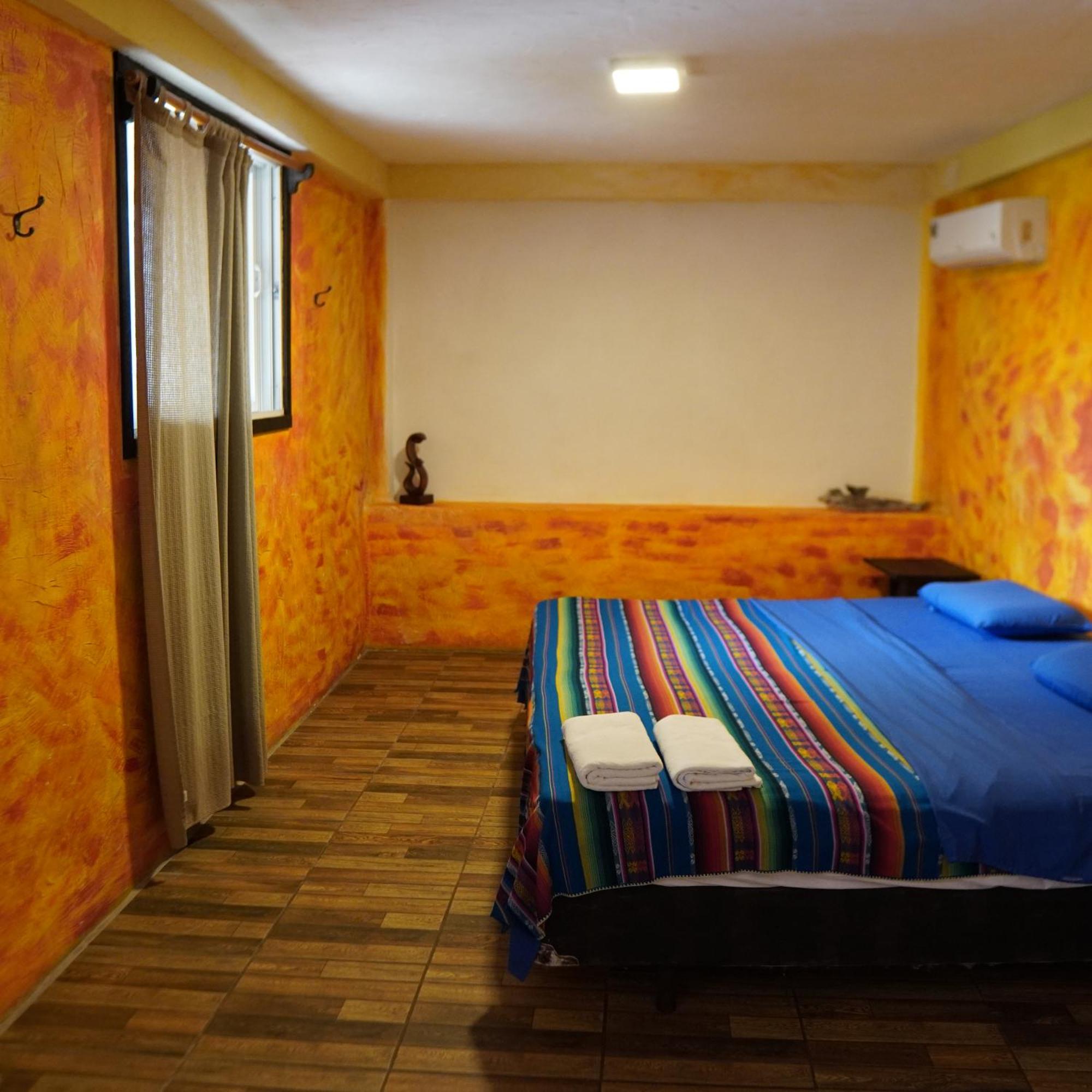 Galapagos Morning Glory Hostel Puerto Ayora  Exterior photo