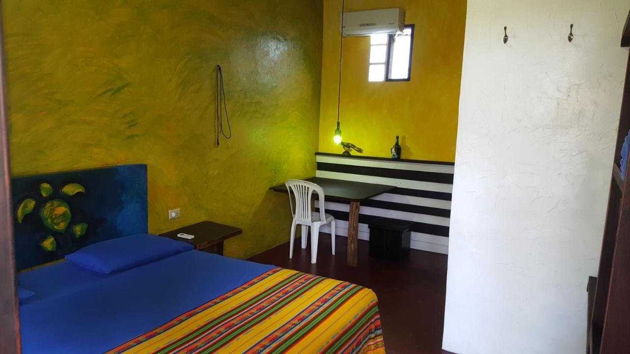 Galapagos Morning Glory Hostel Puerto Ayora  Exterior photo